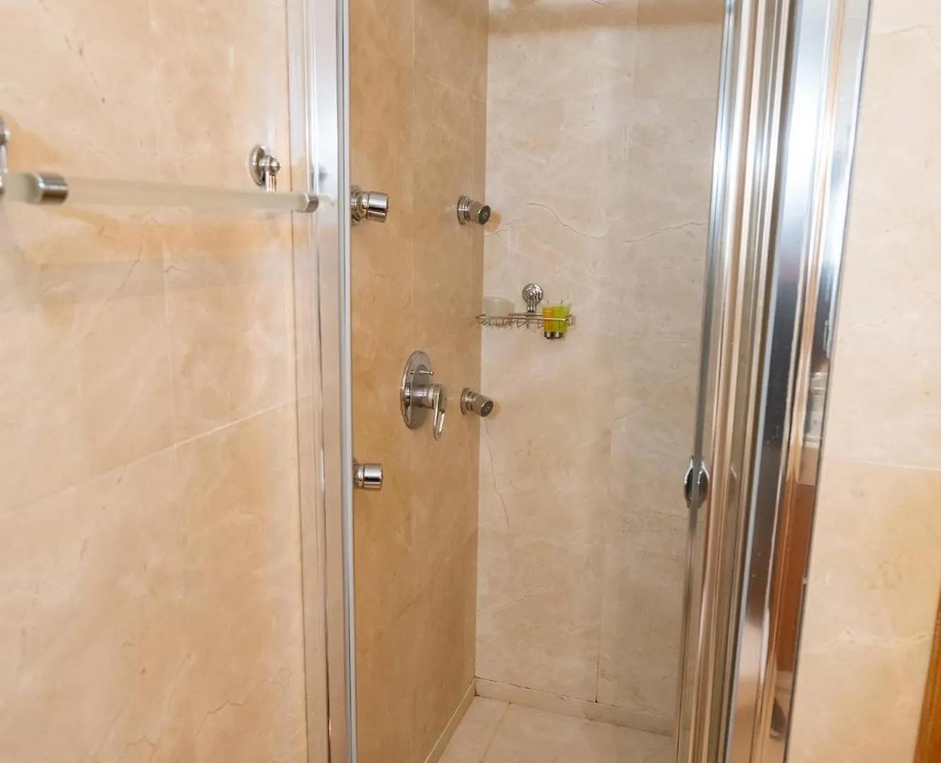 Apartmán Quattro Beachfront Sea View Ap 4 Larnaca