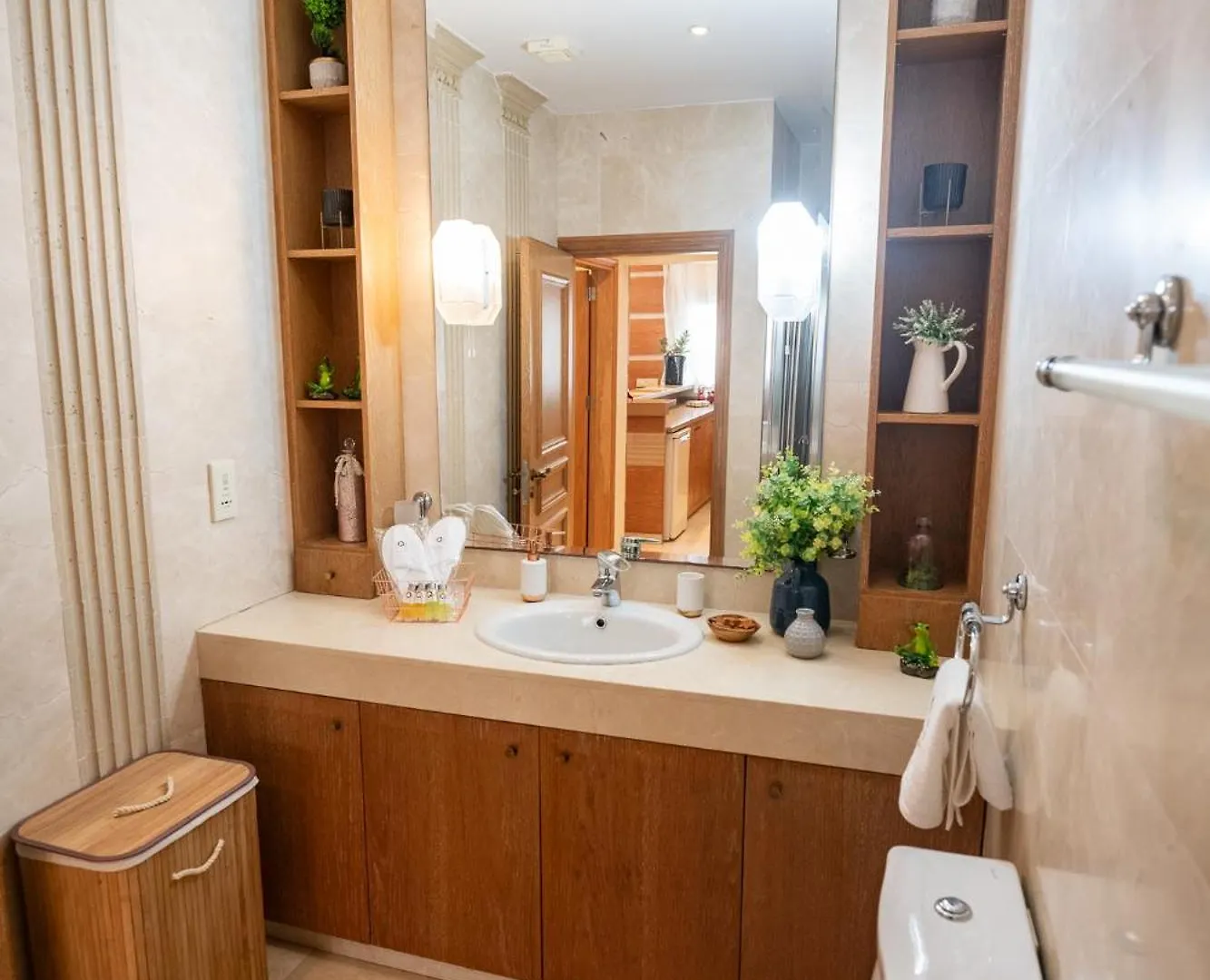 Apartmán Quattro Beachfront Sea View Ap 4 Larnaca Kypr